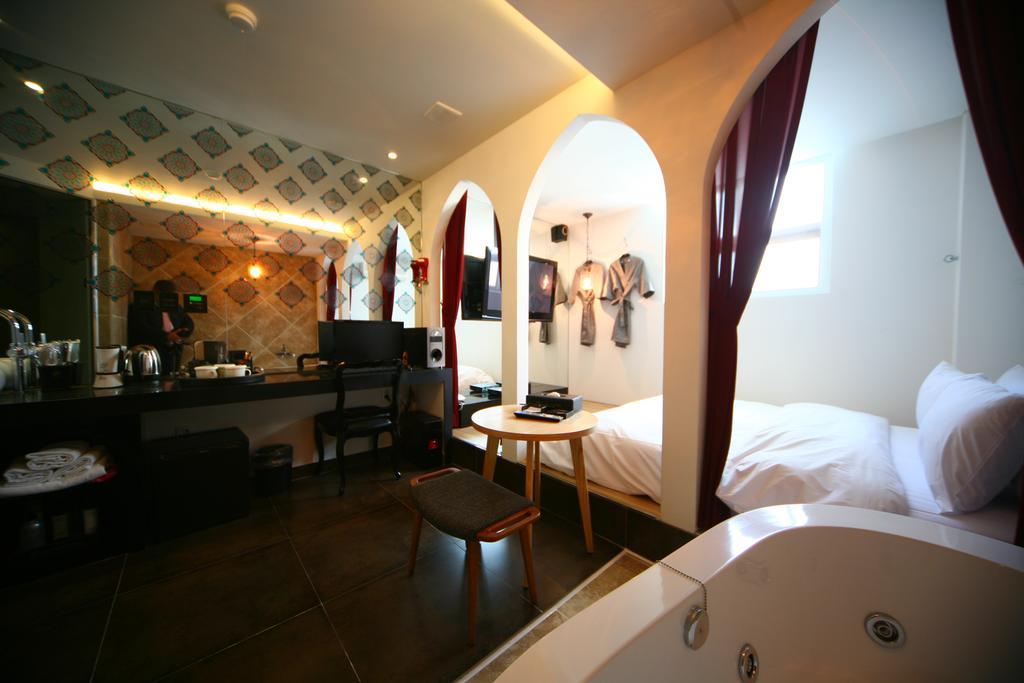 Diva Hotel Seoul Ruang foto