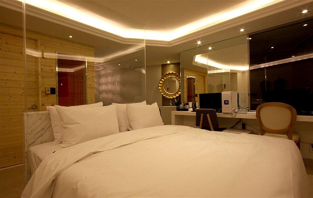 Diva Hotel Seoul Bagian luar foto