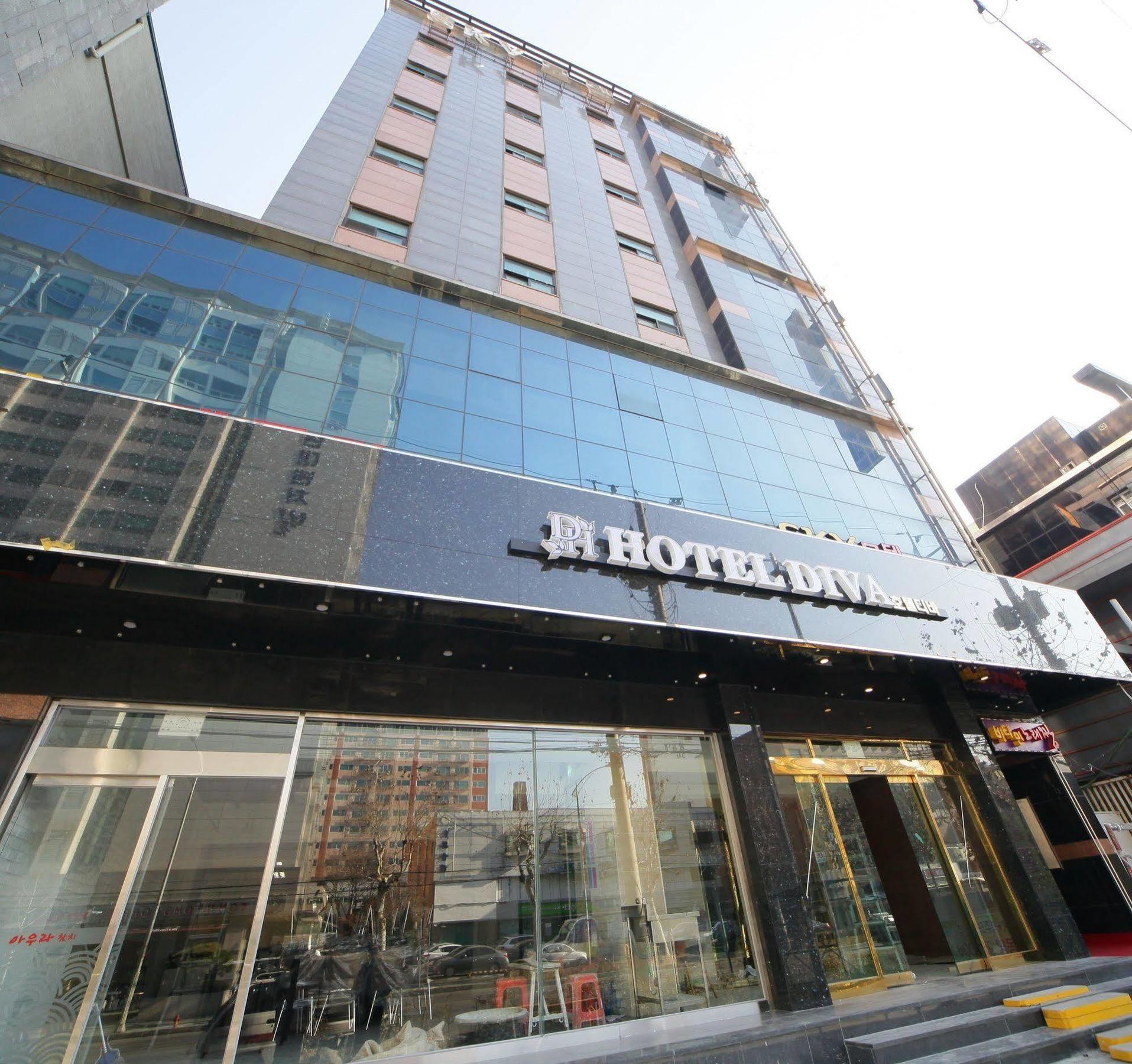Diva Hotel Seoul Bagian luar foto