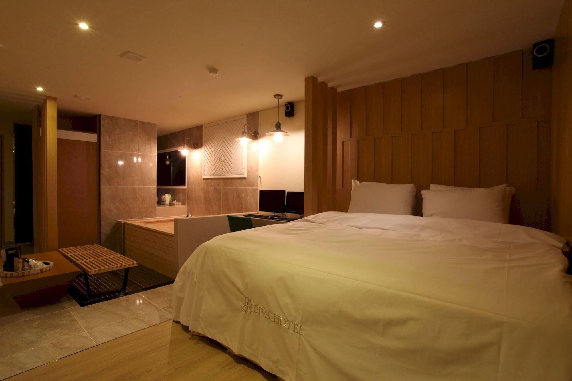 Diva Hotel Seoul Bagian luar foto