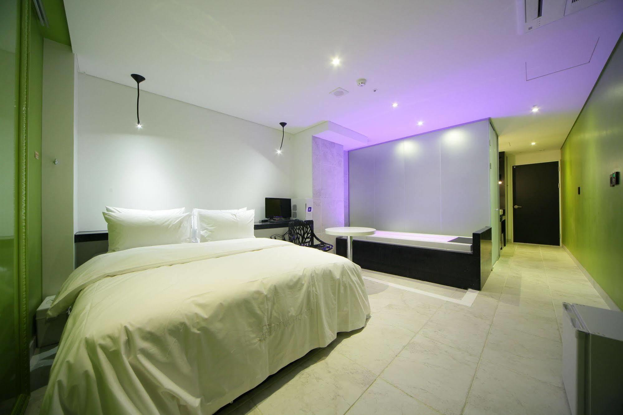 Diva Hotel Seoul Bagian luar foto