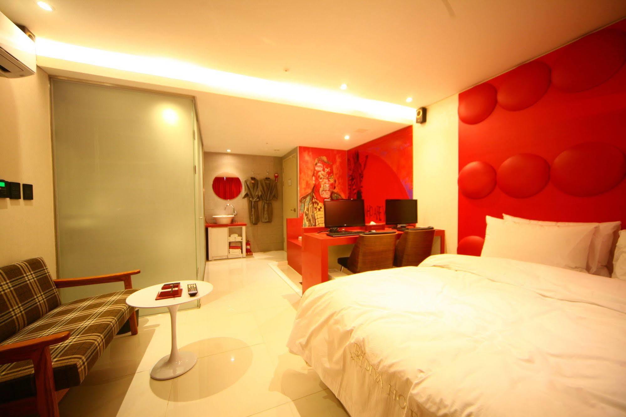 Diva Hotel Seoul Bagian luar foto